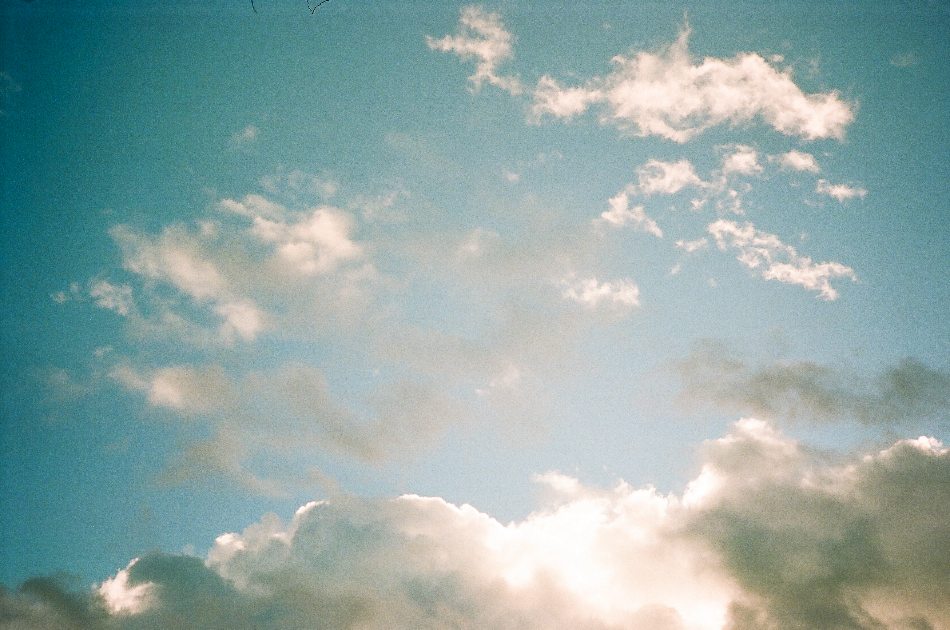 A beautiful photo of the sky
